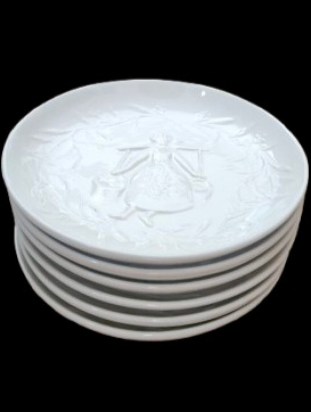 NWOT WEST ELM Twelve Days of Christmas Appetizer Plates  Raised Design Set Of 6